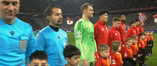 开云体育-半场：拜仁0-0圣吉罗斯联合，比赛沉闷，诺伊尔救险