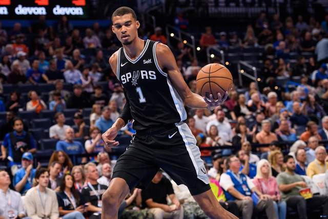 开云-超越姚明尘封19年纪录！文班亚马正在改写NBA中锋定义