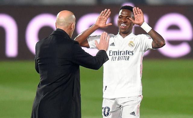 zidane-celebra-junto-a-vinicius.jpeg